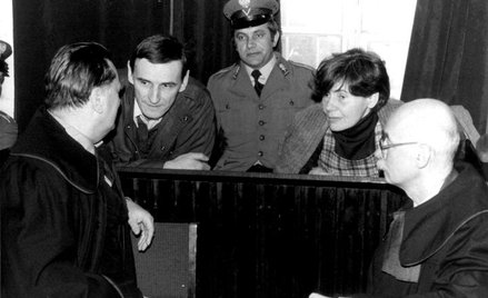 Rozprawa twórców Radia Solidarność, Zofii i Zbigniewa Romaszewskich, 17 lutego 1983. Na zdjęciu towa