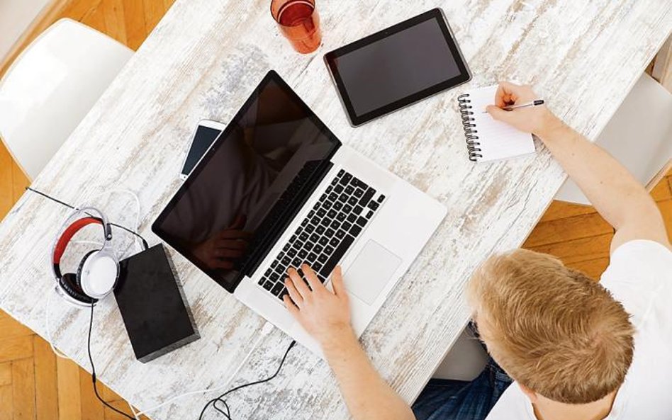 Dzięki chmurze można mieć dostęp do plików z dowolnego urządzenia