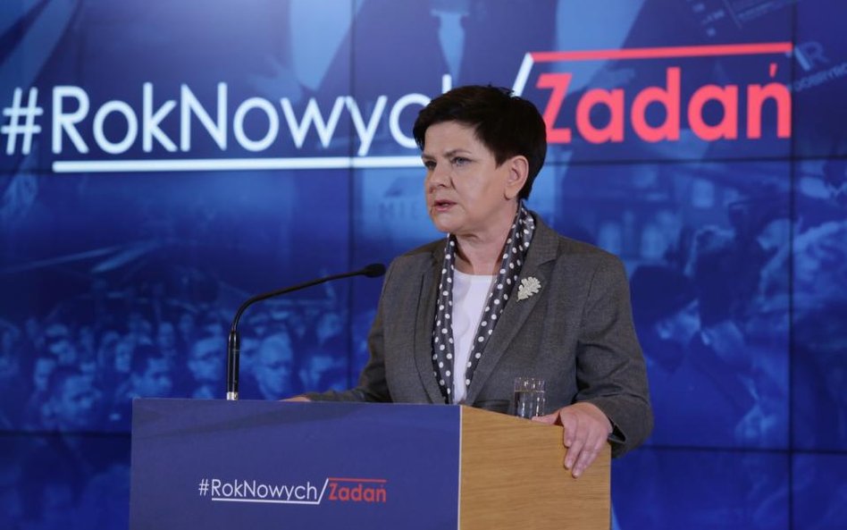 Premier Beata Szydło podczas konferencji prasowej pod hasłem "#Rok nowych zadań"