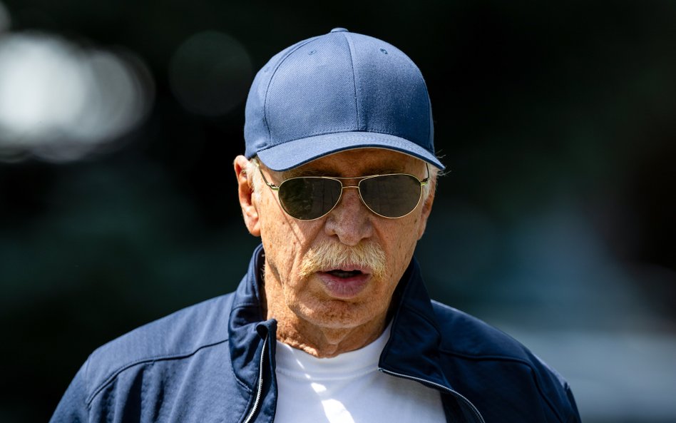 Stan Kroenke jest między innymi właścicielem Arsenalu Londyn i drużyny futbolu amerykańskiego Los An