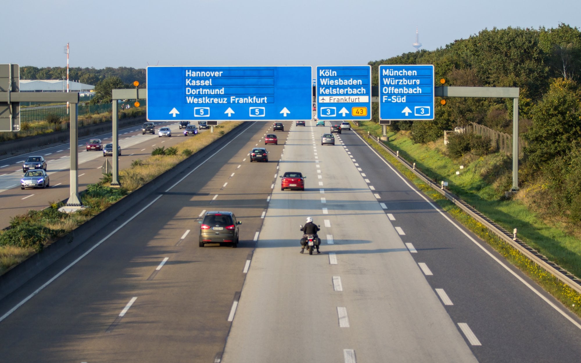 Kierowcy muszą zwolnić do 30 km/h. Upał niszczy niemieckie autostrady