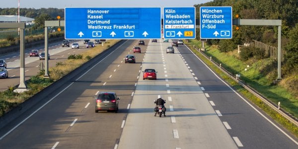 Upały w Niemczech: ograniczenie do 30 km/h na autostradzie Drezno–Berlin