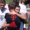 Pożegnanie z Bayernem. Robert Lewandowski w objęciach trenera Juliana Nagelsmanna