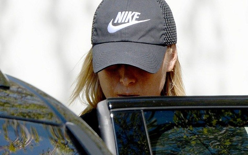 Turniej WTA w Stuttgarcie: Szarapowa jak echo