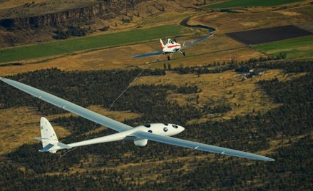 Załoga szybowca Perlan 2 będzie oddychała tlenem w kombinezonach przypominających strój kosmonautów