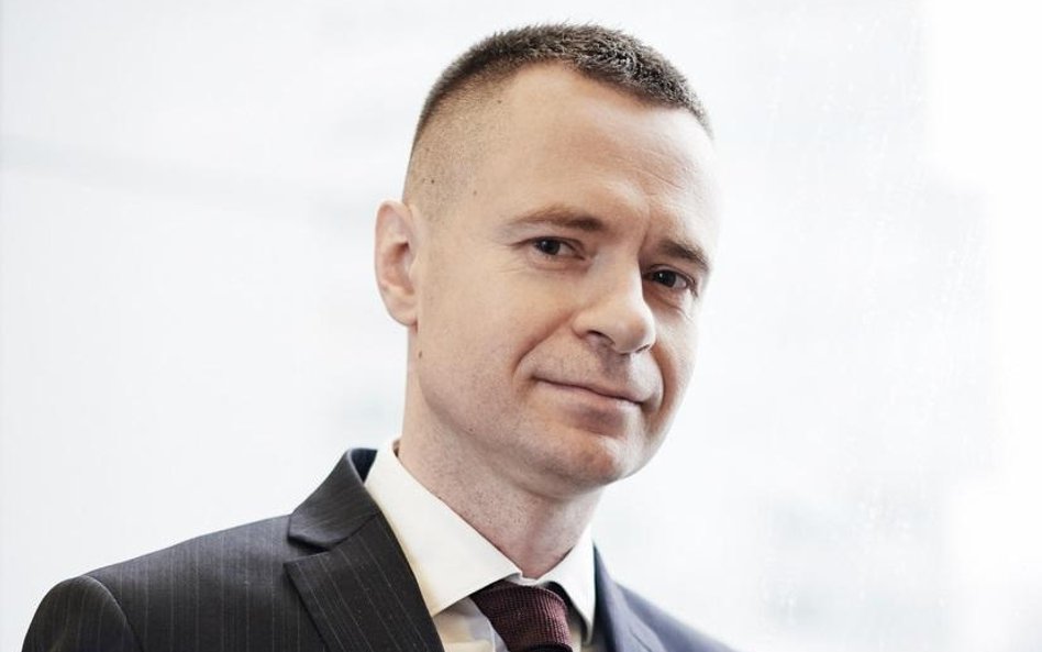 Nieruchomości, piłka nożna i opera