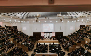 O globalnych rewolucjach na polskim forum w Londynie
