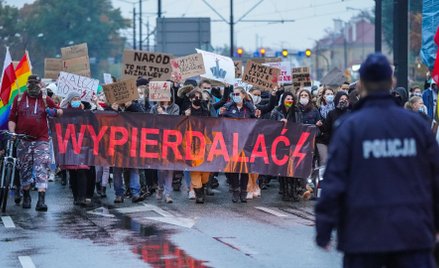 Język jest jedną z najbardziej uchwytnych manifestacji tego, co odczuwamy. Na zdjęciu protest po wyr