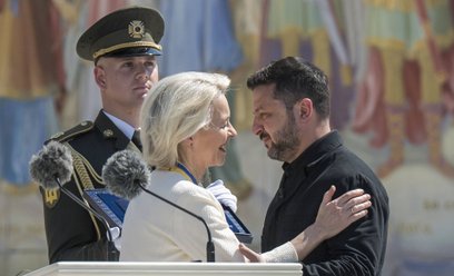 Ursula von der Leyen i Wołodymyr Zełenski