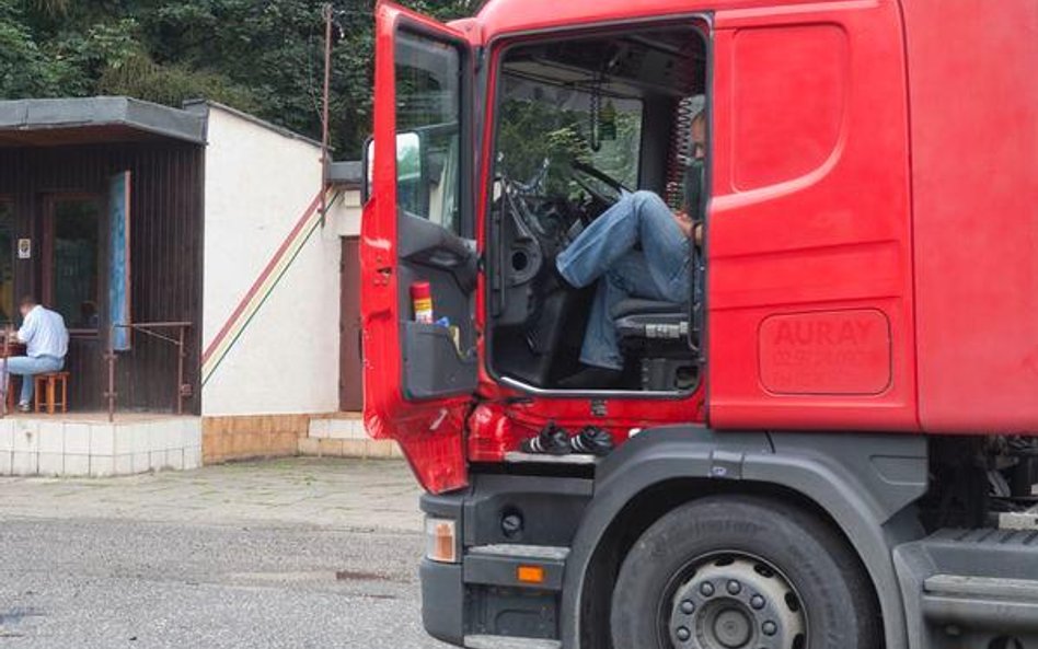 Rekompensata dla zleceniobiorcy bez PIT