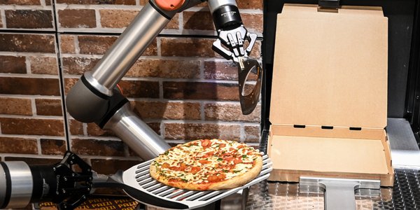 Pizza-making robots rack up failures but the industry presses on