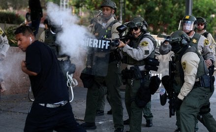 W centrum Los Angeles protestujący starli się z policją
