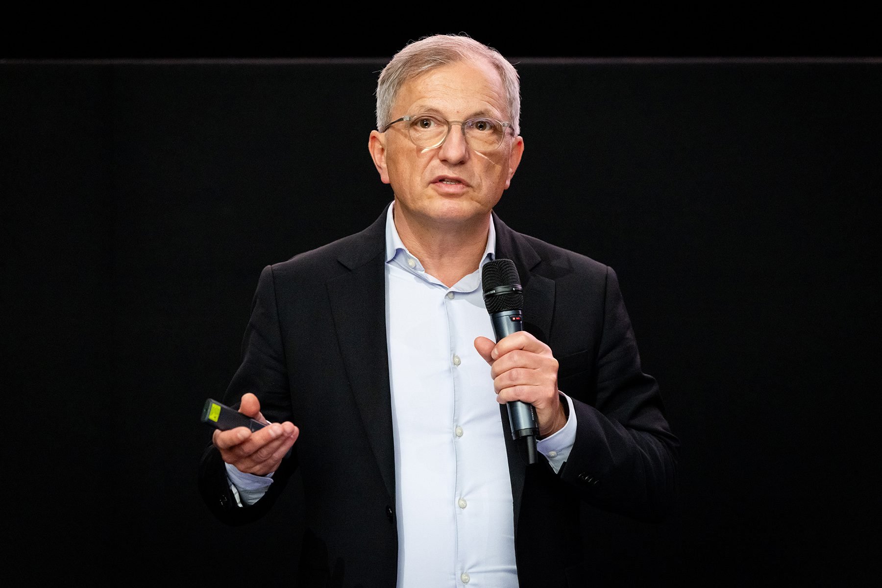 Żeby skutecznie dokonać transformacji, trzeba się rozumieć