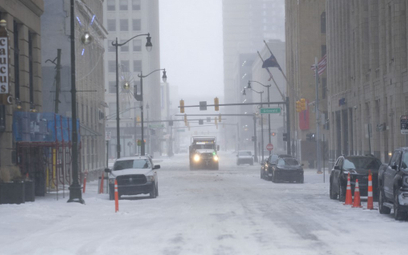 Burza śnieżna w USA: Zginęło co najmniej 37 osób. Ciała znalezione w zaspach i samochodach