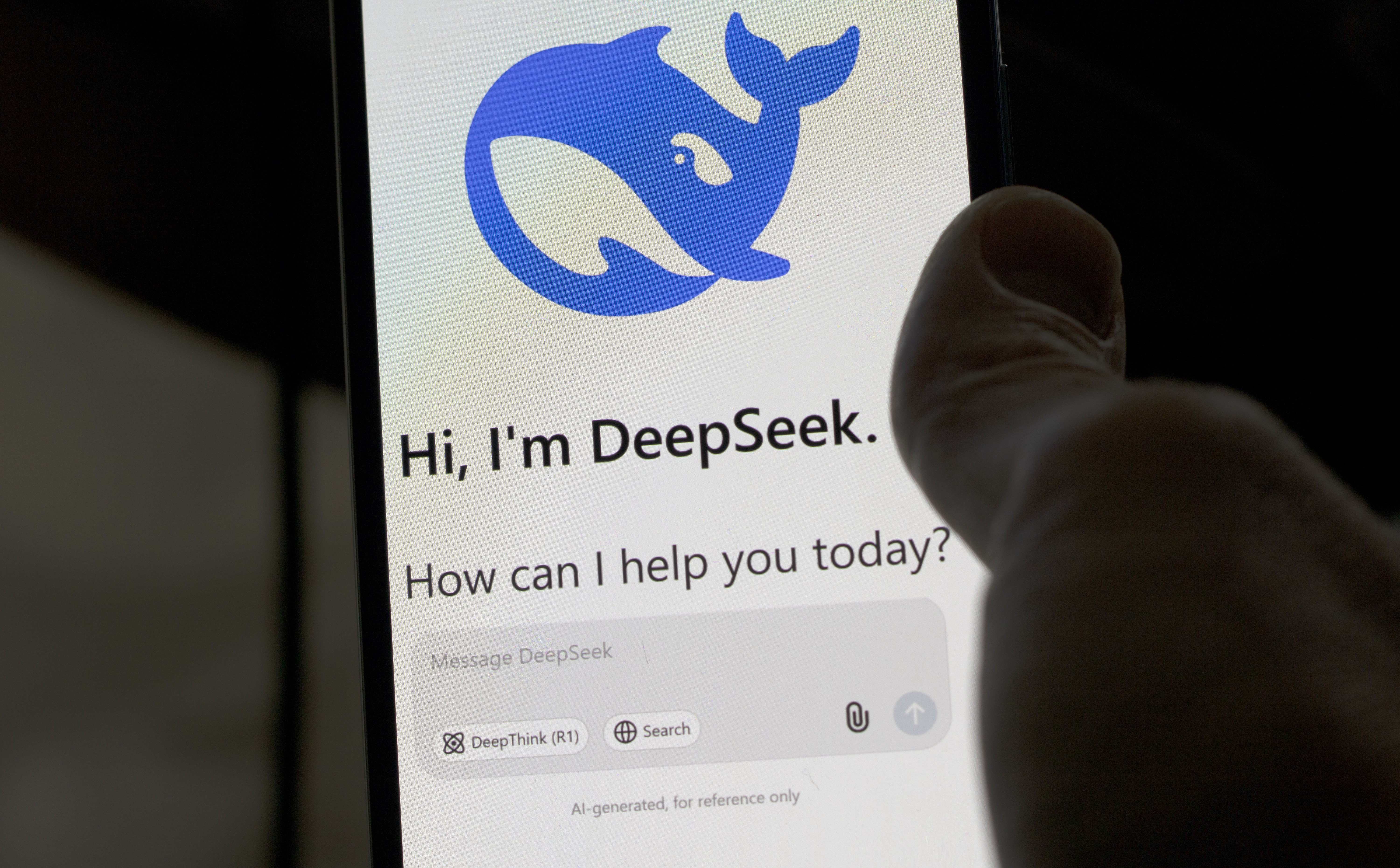 Chiński bot na cenzurowanym. Ale jeszcze nie w Polsce