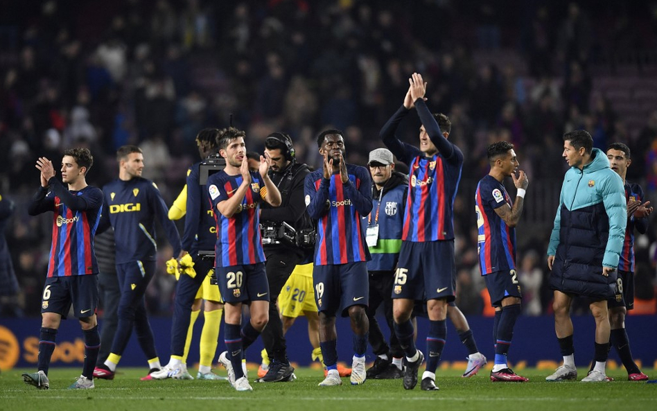 Komu płaciła Barcelona