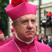 Abp Andrzej Dzięga na razie odwołuje się do sumień katolików