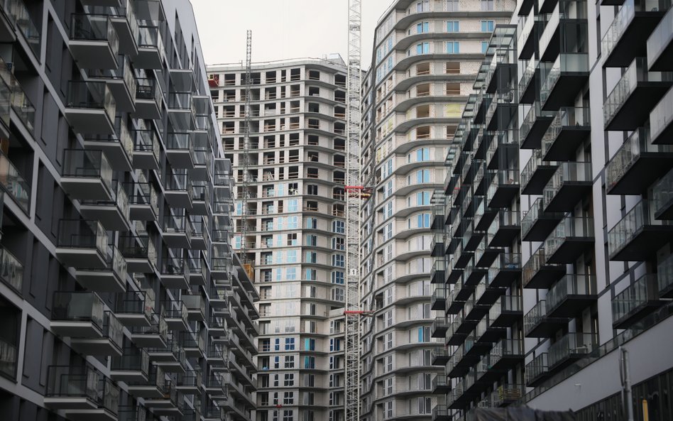 Osiedle Bliska Wola J.W. Construction, czyli "Warszawski Hongkong" podczas budowy