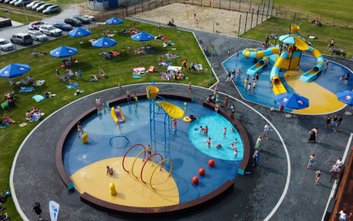 W sezonie 2025 Ożarowskie Baseny Letnie rozpoczynają pracę 28 czerwca