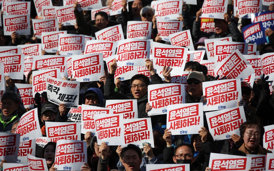 Protest przeciwko prezydentowi Korei Południowej w Seulu