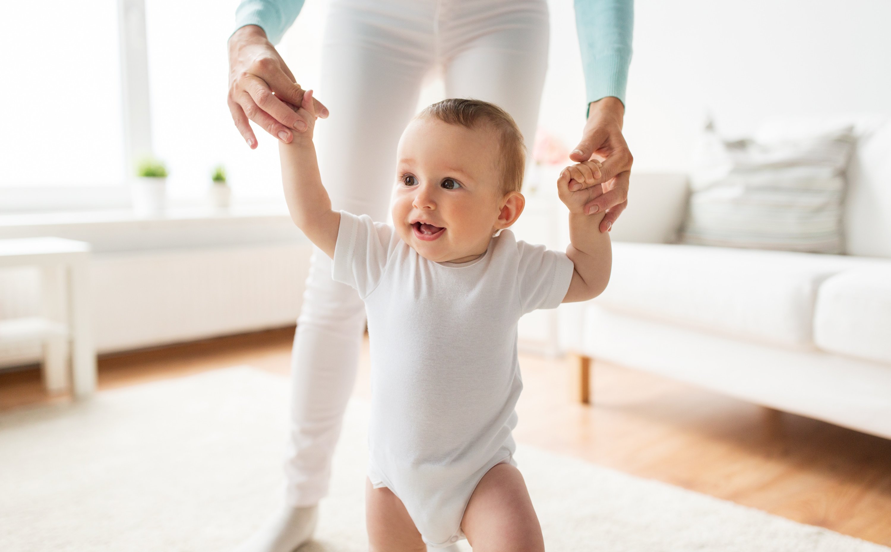 Dlaczego niektóre dzieci uczą się chodzić później niż inne? Nowe odkrycie