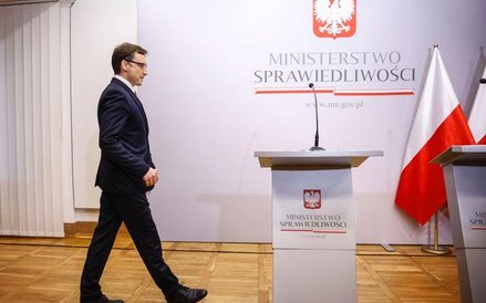 Minister sprawidliwości Zbigniew Ziobro podczas jednej z konferencji prasowych