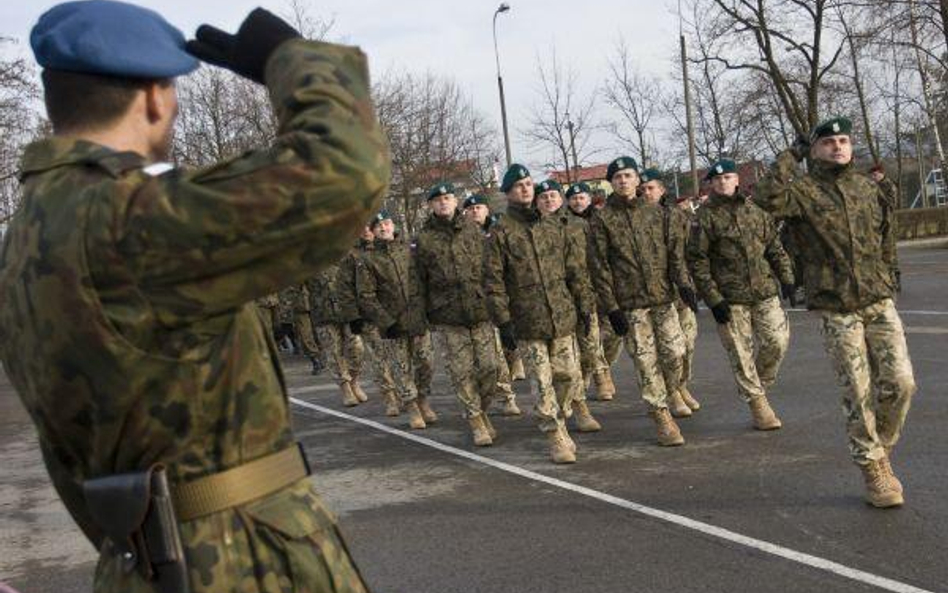 NATO tnie wydatki w Polsce