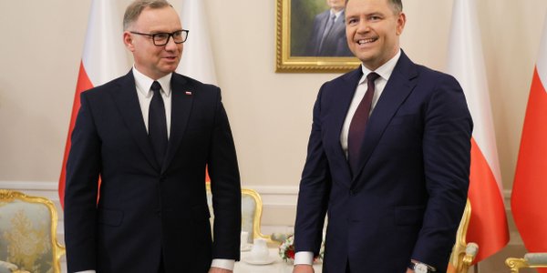 Sondaż: Komu ufają Polacy? Andrzej Duda i Karol Nawrocki na czele