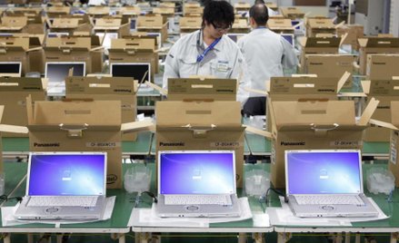 Spada sprzedaż PC-tów