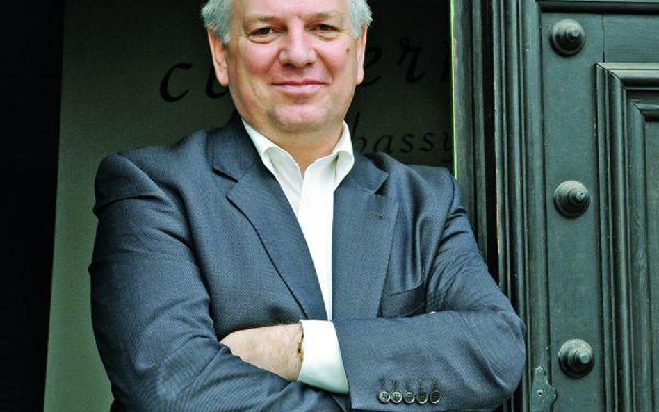 Sylwester Cacek, Sfinks