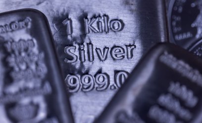 Srebro najdroższe od 14 lat. Powodów jest kilka