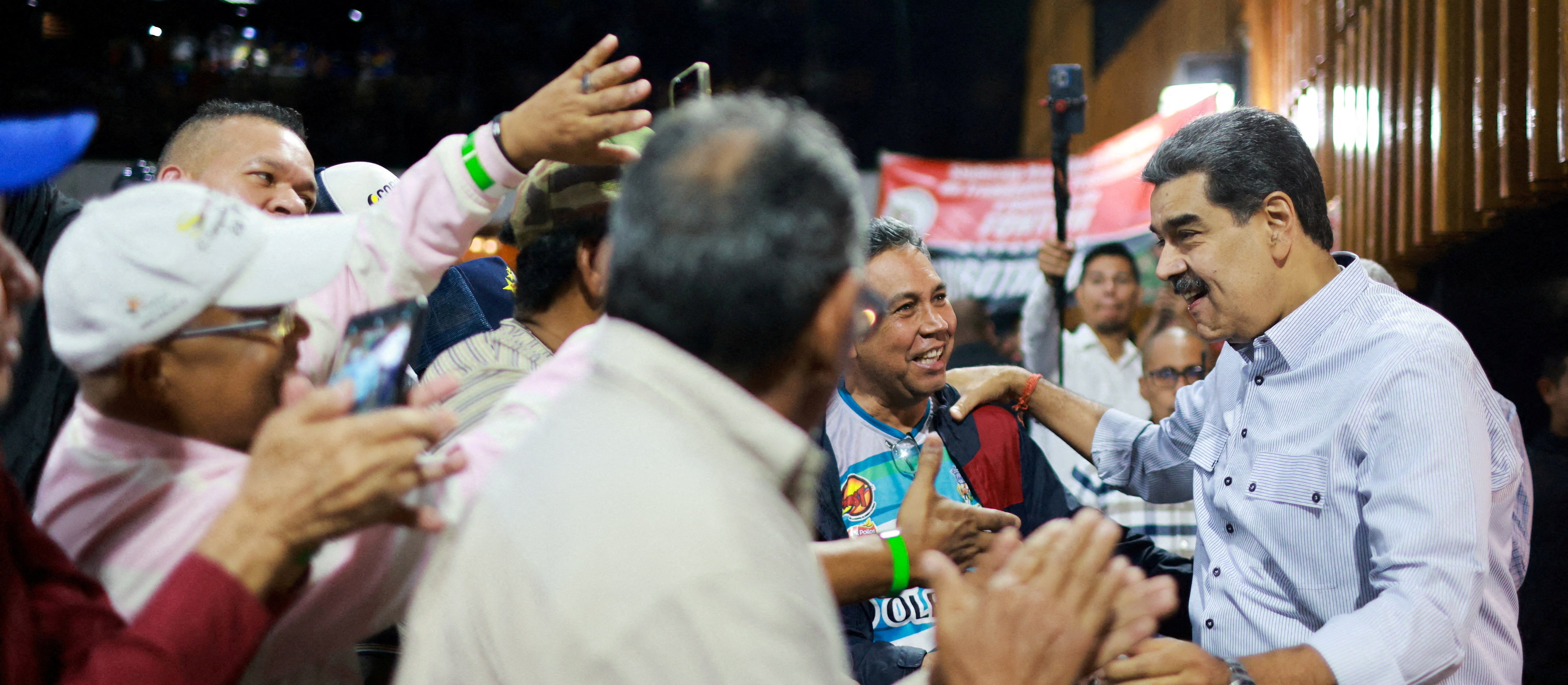 Tajna operacja USA. Trump chciał przechwycić samolot z Maduro, przekupując pilota?