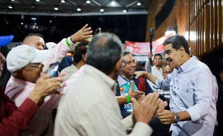 Prezydent Wenezueli Nicolas Maduro ze swoimi zwolennikami