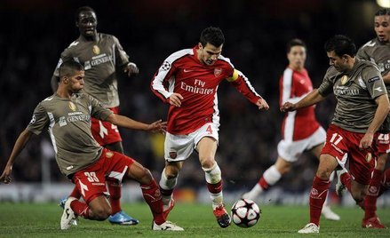 Ligi zagraniczne: Arsenal ratuje sezon
