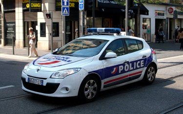 Lyon: Atak mężczyzny uzbrojonego w młotek. Świadkowie: Krzyczał Allahu Akbar