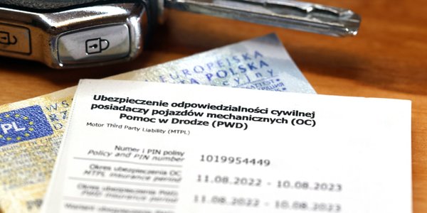 Aplikacja mObywatel pozwala teraz sprawdzić polisę OC w kilkadziesiąt sekund