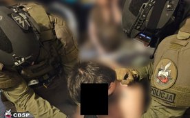 Zatrzymani to pięciu mężczyzn w wieku od 33 do 70 lat