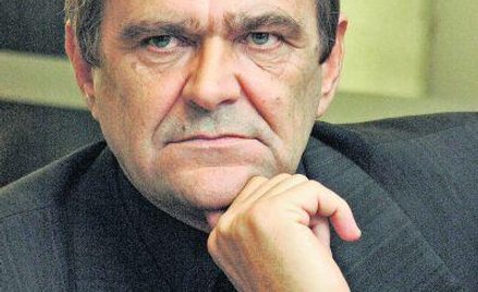 Większość drobnych akcjonariuszy głosowała przeciwko skwitowaniu członków zarządu i rady nadzorczej,