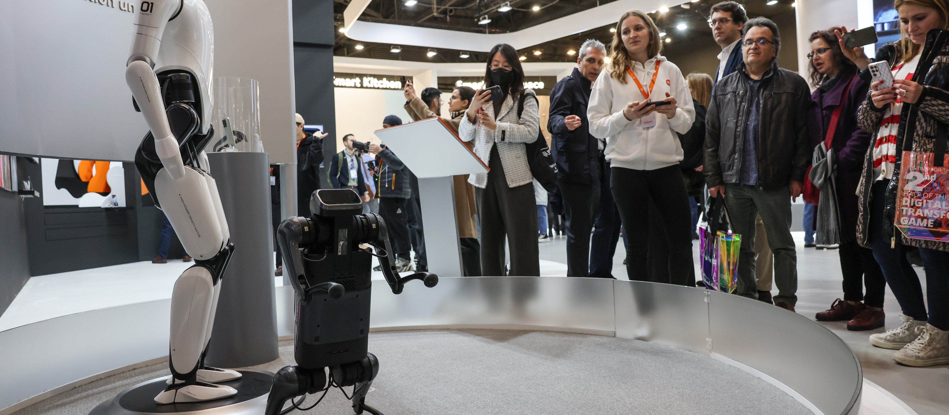 To koniec pracy ludzi na liniach produkcyjnych. Ten koncern zamieni ich na humanoidy