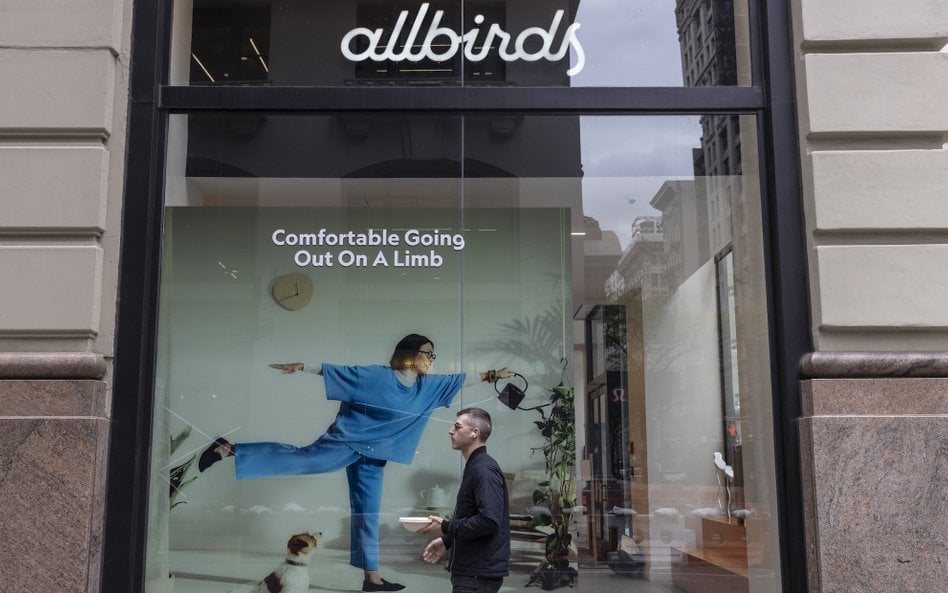 Allbirds stawiało na ekologię. Okazało się jednak, że po okresie zachwytu, klienci przestali być zai