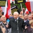 Prezes PiS Jarosław Kaczyński przemawia na proteście przed siedzibą Ministerstwa Sprawiedliwości