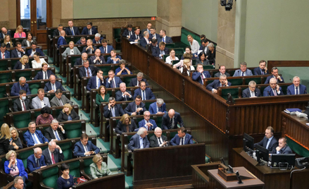 Przesunięcie wyborów samorządowych o krok bliżej. Sejm nie odrzucił projektu PiS