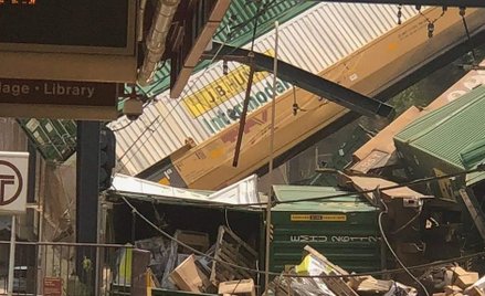 USA: Wykolejny pociąg towarowy. Duże szkody