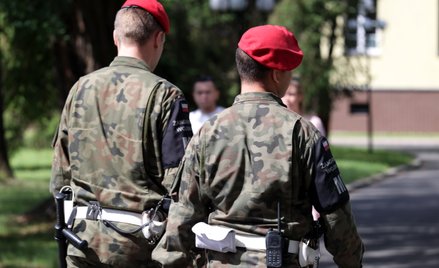 Uprawnienia Żandarmerii Wojskowej. Na kogo i za co żołnierze mogą nałożyć mandat?