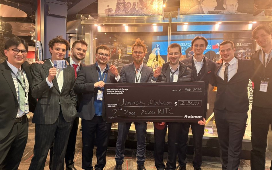 Studenci Wydziału Nauk Ekonomicznych Uniwersytetu Warszawskiego zajęli drugie miejsce w konkursie Ro