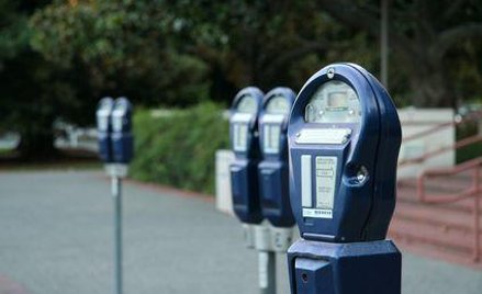 Za drugą i trzecią godzinę parking musi być droższy