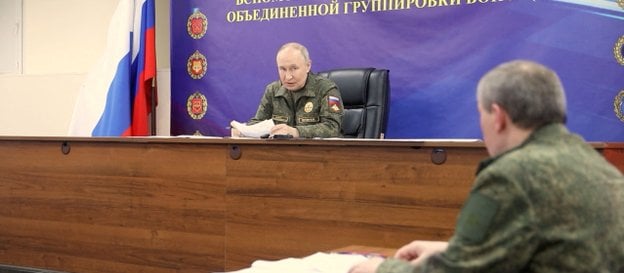 Czy Władimir Putin zakończy wojnę z Ukrainą, jak Józef Stalin w 1940 roku zakończył wojnę z Finlandi