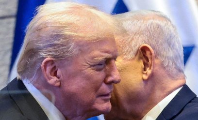 Donald Trump i Beniamin Netanjahu w Knesecie w dniu przemówienia Trumpa, w trakcie wynegocjowanej pr
