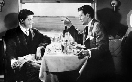 Nieznajomi z pociągu