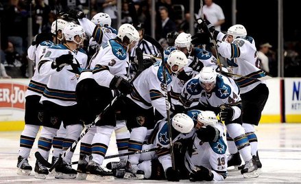 Władze NHL nie ułatwiają zadania, bo wiedzą, że wszystkie karty trzymają w ręku.